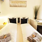 Downtown - Im Herzen Von & Komfortable Boxspringbetten מלון *
