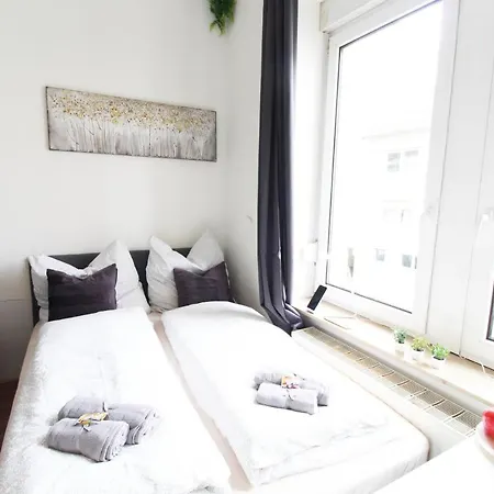 Downtown - Im Herzen Von & Komfortable Boxspringbetten