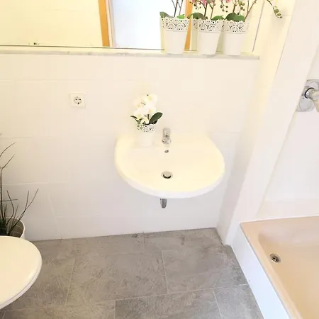Downtown - Im Herzen Von & Komfortable Boxspringbetten *