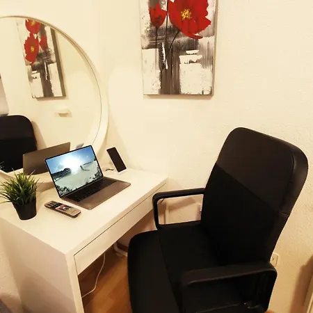 Hotel Downtown - Im Herzen Von & Komfortable Boxspringbetten *