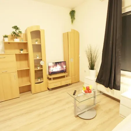 Downtown - Im Herzen Von & Komfortable Boxspringbetten Hotel *