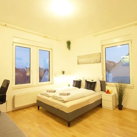 Downtown - Im Herzen Von & Komfortable Boxspringbetten