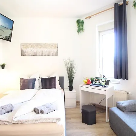 Downtown - Im Herzen Von & Komfortable Boxspringbetten *