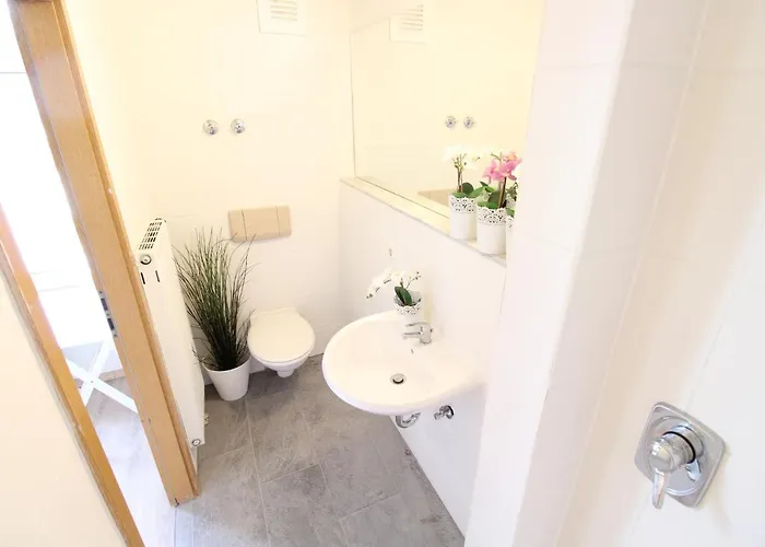 Downtown - Im Herzen Von & Komfortable Boxspringbetten أولم